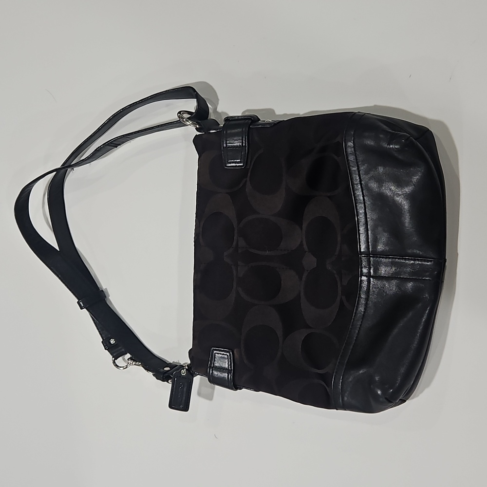 Coach Black Women's Bag EUC - Picture 4 of 10